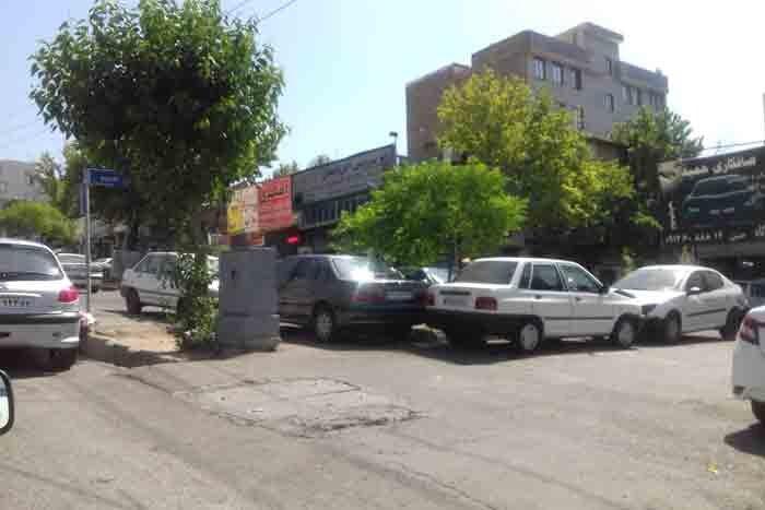 استخر غرق در مشکل
